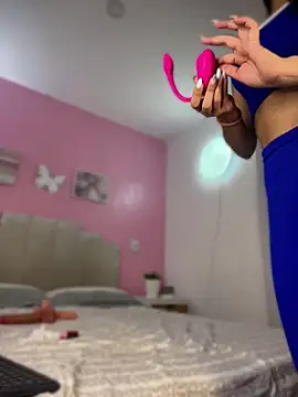 sofiasirena online show from 07-18-26, 03:11