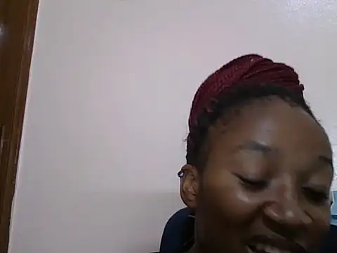 Snapshot of Makiwa20 chatting on 07-25-26, 07:55 Makiwa20 online show from 07-25-26, 07:55