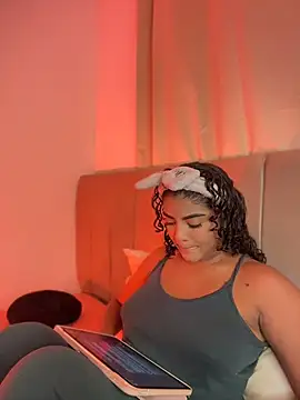 karlitamonroe online show from 08-04-26, 12:58