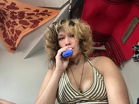 SWEETIVYYY online show from 07-15-26, 06:24
