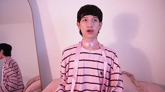 suki dolll online show from 07-18-26, 03:49