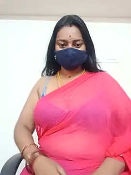 Snapshot of laxi_tamilponnu chatting on 07-23-26, 06:11 laxi tamilponnu online show from 07-23-26, 06:11