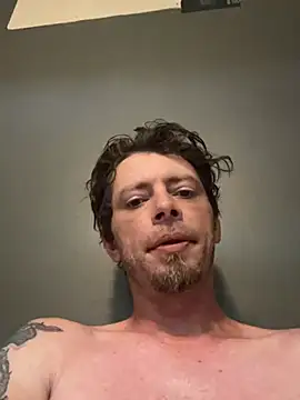 Snapshot of Mikes450 chatting on 07-12-26, 05:48 Mikes450 online show from 07-12-26, 05:48