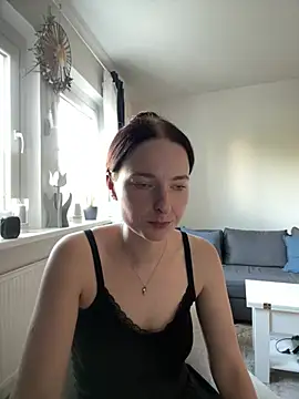 Snapshot of Snowhiite chatting on 08-02-26, 05:00 Snowhiite online show from 08-02-26, 05:00