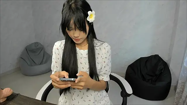 KarliMon online show from 07-24-26, 09:29