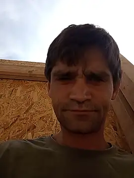 Snapshot of mikeklu chatting on 07-14-26, 10:21 mikeklu online show from 07-14-26, 10:21