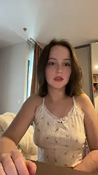 Snapshot of milly_pops chatting on 07-24-26, 04:21 milly pops online show from 07-24-26, 04:21