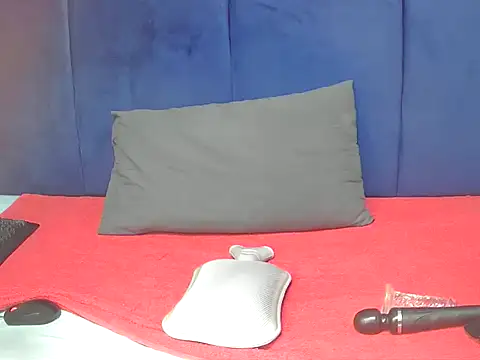 Serafyynxo online show from 07-24-26, 08:12