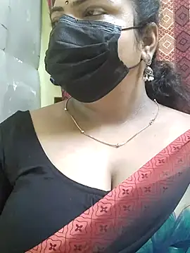 Floraa-Queen online show from 07-22-26, 12:41