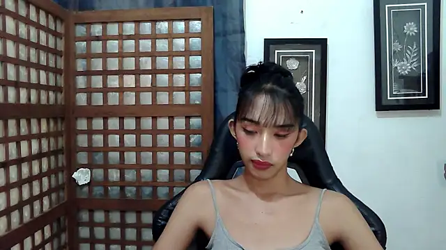 Snapshot of Velvet_Ysabelle chatting on 07-30-26, 01:04 Velvet Ysabelle online show from 07-30-26, 01:04