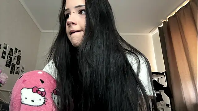 AlidaPensick online show from 07-28-26, 02:13