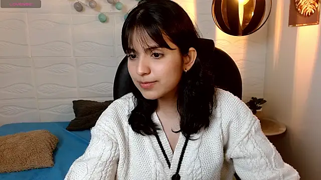 Snapshot of yurii_petite chatting on 07-16-26, 12:44 yurii petite online show from 07-16-26, 12:44