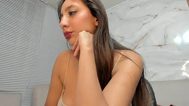 Snapshot of LilyGarciia chatting on 07-23-26, 01:58 LilyGarciia online show from 07-23-26, 01:58