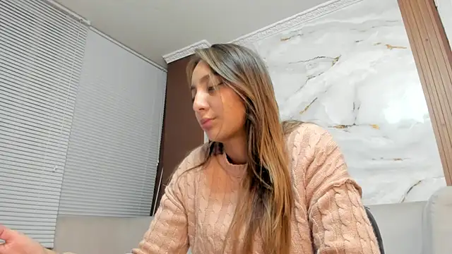 Snapshot of LilyGarciia chatting on 07-27-26, 12:17 LilyGarciia online show from 07-27-26, 12:17