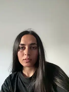 Snapshot of Iramonaqq chatting on 07-15-26, 04:34 Iramonaqq online show from 07-15-26, 04:34