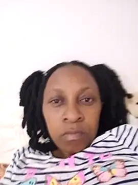 Snapshot of yolanda2 chatting on 07-30-26, 03:27 yolanda2 online show from 07-30-26, 03:27