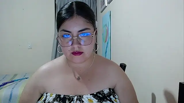 Alejaa 33 online show from 07-20-26, 02:41