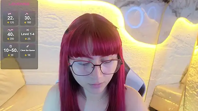 Snapshot of Queen_Red_v chatting on 07-29-26, 08:07 Queen Red v online show from 07-29-26, 08:07