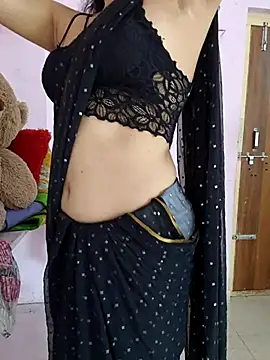 Snapshot of telugumilkbeauty__ chatting on 07-31-26, 06:46 telugumilkbeauty online show from 07-31-26, 06:46