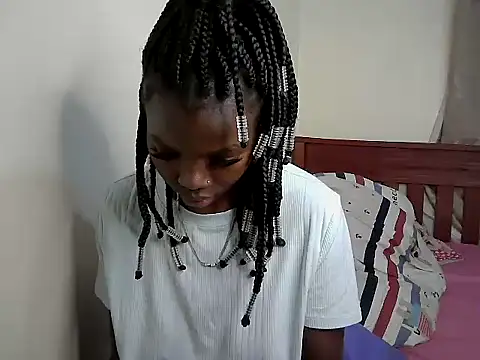 queen zuri01 online show from 07-18-26, 08:40