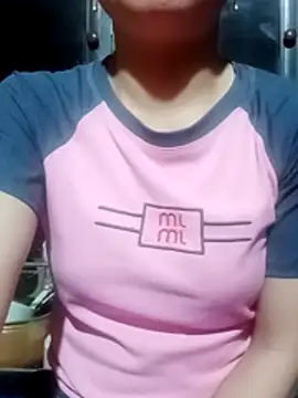 Snapshot of Miu_baby09 chatting on 07-15-26, 03:06 Miu baby09 online show from 07-15-26, 03:06