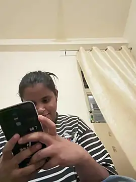 Snapshot of bhumii_ chatting on 07-20-26, 03:58 bhumii online show from 07-20-26, 03:58