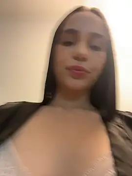 Snapshot of LilieSnow chatting on 07-16-26, 11:27 LilieSnow online show from 07-16-26, 11:27
