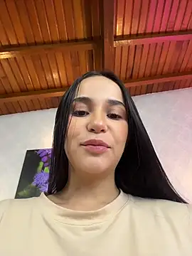 Snapshot of LilieSnow chatting on 07-19-26, 11:47 LilieSnow online show from 07-19-26, 11:47
