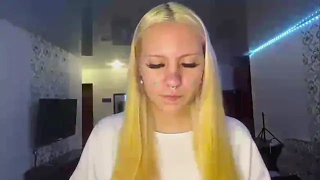 LanaLivee online show from 07-25-26, 06:05
