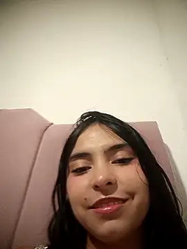 Snapshot of amarantha222 chatting on 07-25-26, 04:10 amarantha222 online show from 07-25-26, 04:10