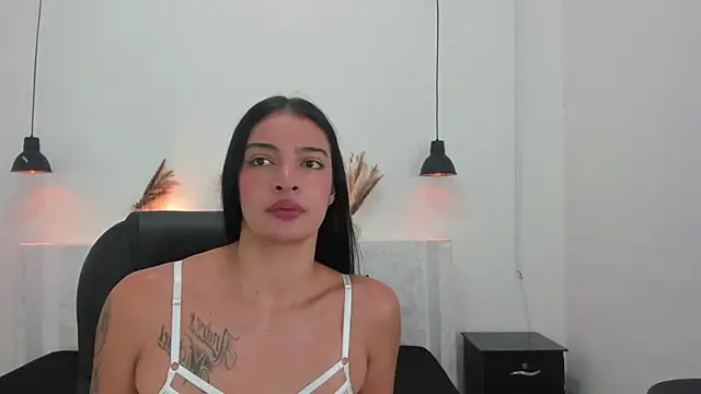 Snapshot of sofi_linares1 chatting on 07-25-26, 12:03 sofi linares1 online show from 07-25-26, 12:03