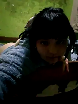 Snapshot of Airisitas chatting on 07-16-26, 04:46 Airisitas online show from 07-16-26, 04:46