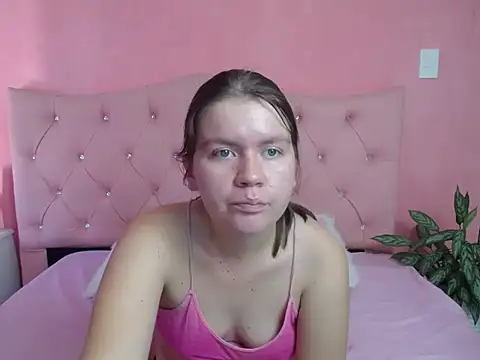 Snapshot of NiniCeleste chatting on 07-16-26, 12:44 NiniCeleste online show from 07-16-26, 12:44