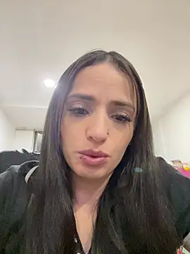 Snapshot of dana_Lu chatting on 07-17-26, 12:06 dana Lu online show from 07-17-26, 12:06