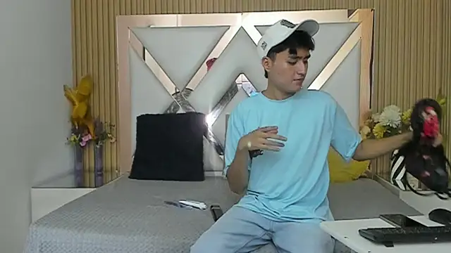 Snapshot of CarlosANDMaicol chatting on 07-20-26, 12:58 CarlosANDMaicol online show from 07-20-26, 12:58