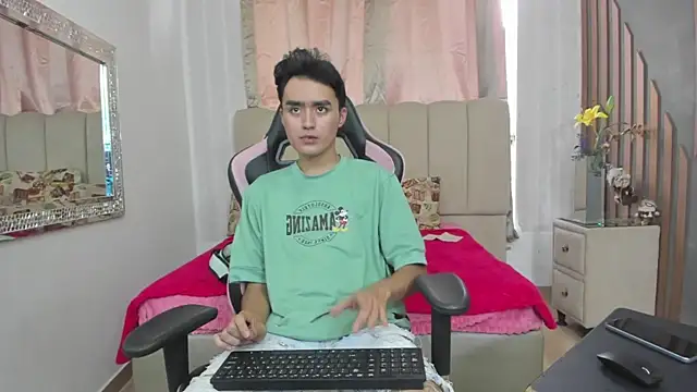 Snapshot of CarlosANDMaicol chatting on 07-22-26, 07:16 CarlosANDMaicol online show from 07-22-26, 07:16