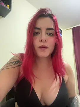 Snapshot of Soffi_hoot chatting on 07-27-26, 03:24 Soffi hoot online show from 07-27-26, 03:24