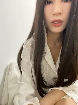 Emmaly999 online show from 07-22-26, 12:30
