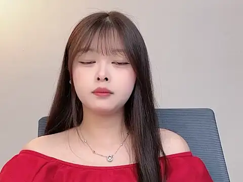 Winnie005 online show from 07-18-26, 03:11