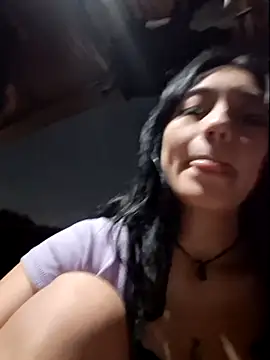 Evelyn outdoors online show from 07-28-26, 04:52