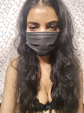 Snapshot of Miss_Yashika__ chatting on 08-05-26, 08:06 Miss Yashika online show from 08-05-26, 08:06