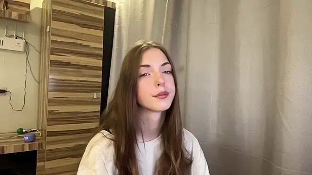 Clara kitty online show from 07-16-26, 06:30