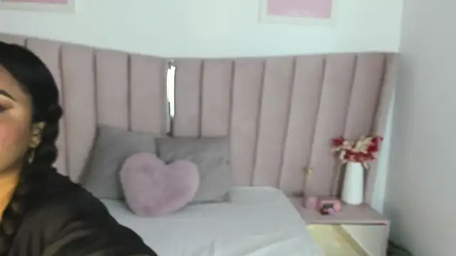 Missamber hot online show from 08-01-26, 02:11