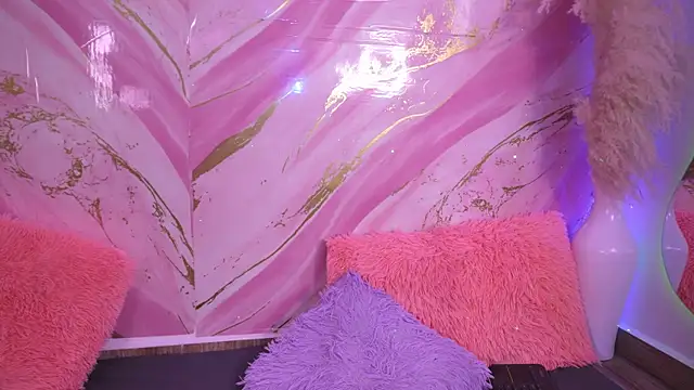 Scarlett-jones00 online show from 07-30-26, 11:04