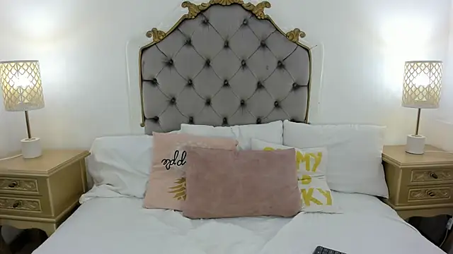 Snapshot of analia_ross_ chatting on 07-28-26, 02:13 analia ross online show from 07-28-26, 02:13