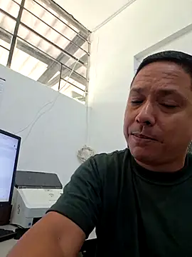 Snapshot of Jalexander10 chatting on 07-23-26, 02:04 Jalexander10 online show from 07-23-26, 02:04