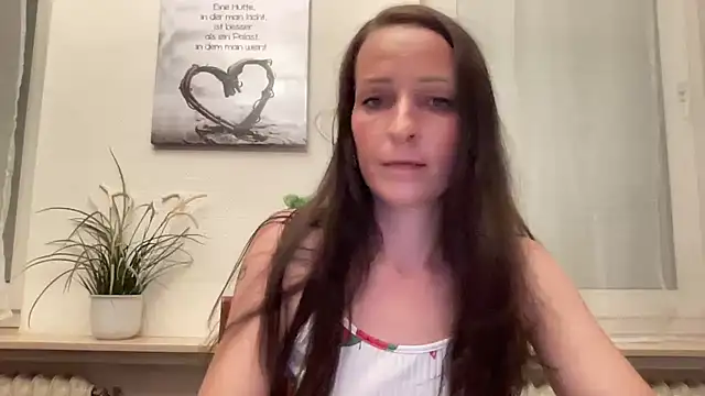 MilaArden online show from 07-21-26, 04:31