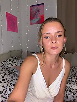 Stella Rosee online show from 07-26-26, 02:46