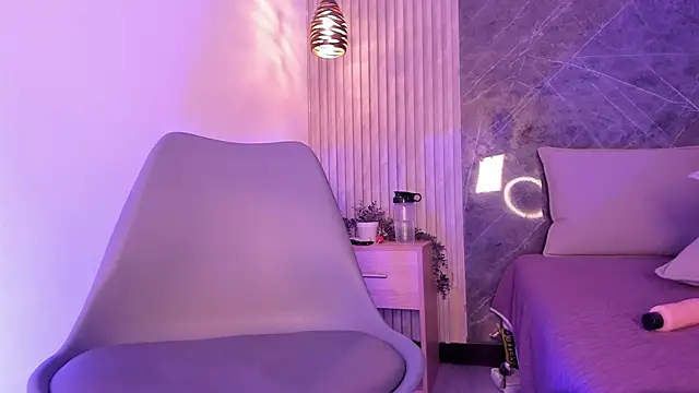 Stephi Moon online show from 07-28-26, 07:39