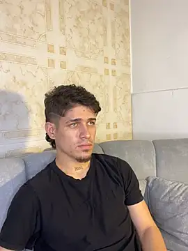 leandro coper online show from 07-24-26, 01:03